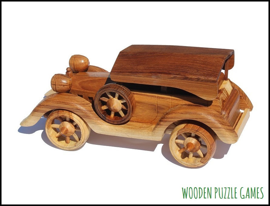 Classic car from the early twenties 